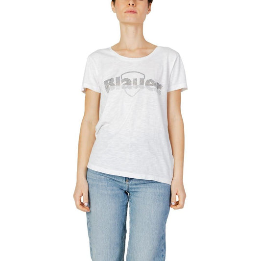 Woman wearing Blauer white cotton T-shirt for spring/summer collection, featuring casual style and comfort.