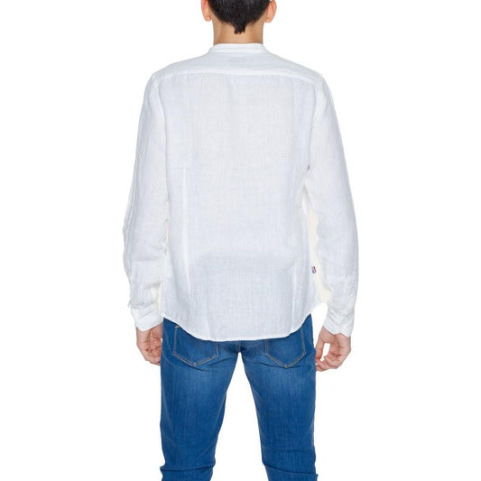 Back view of men's Blauer white long-sleeved linen shirt from the Spring/Summer collection, paired with jeans.