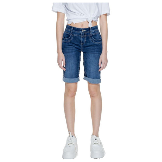 Women's blue Bermuda shorts made of cotton, polyester, and elastane for spring/summer.