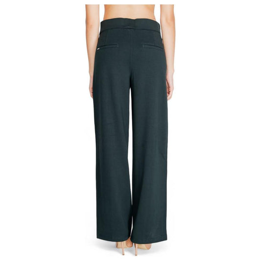 Back view of Street One green viscose women's pants, featuring fall/winter collection style made of viscose, polyester, and elastane.