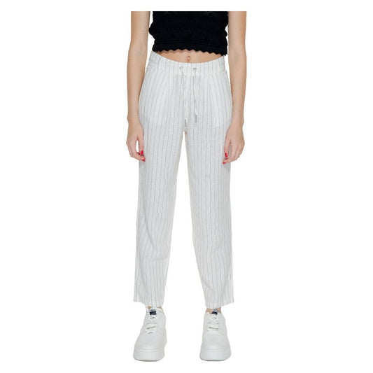 Women's white linen and viscose trousers, perfect for spring/summer collection.