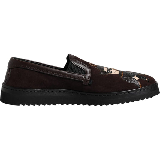 Dolce & Gabbana brown suede slip on flats with DG Family embroidery, side view. High craftsmanship loafers with rubber sole.