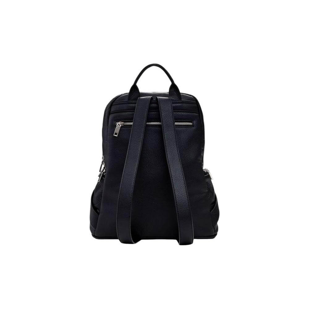 Front view with bag zipped and handles upright.