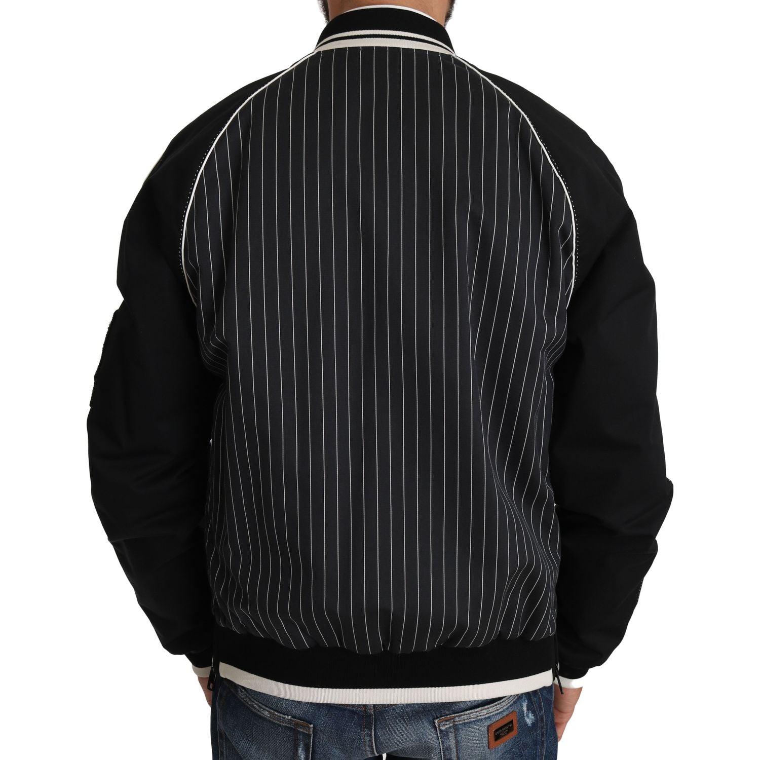 سترة بومبر سوداء أنيقة مزينة بالترتر من دولتشي آند غابانا