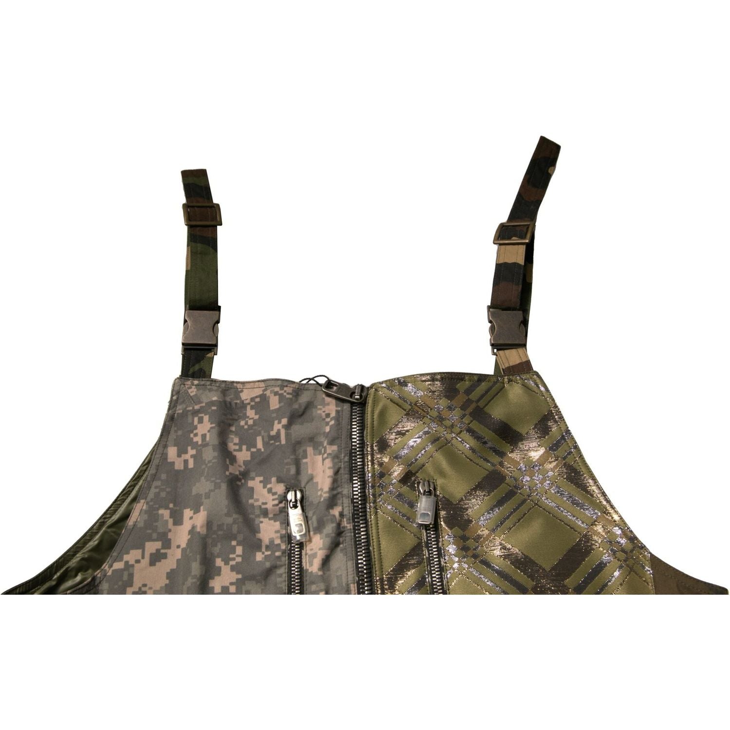 Front view with bag zipped and handles upright.