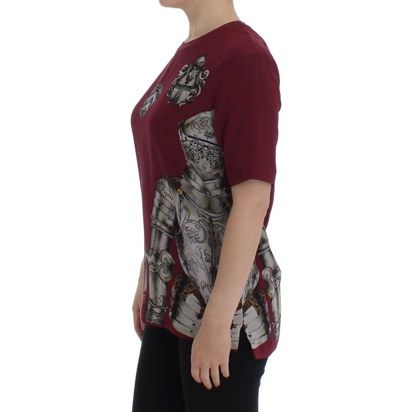 بلوزة من الحرير من مجموعة Enchanted Sicily من Dolce &amp; Gabbana بطبعة فارس