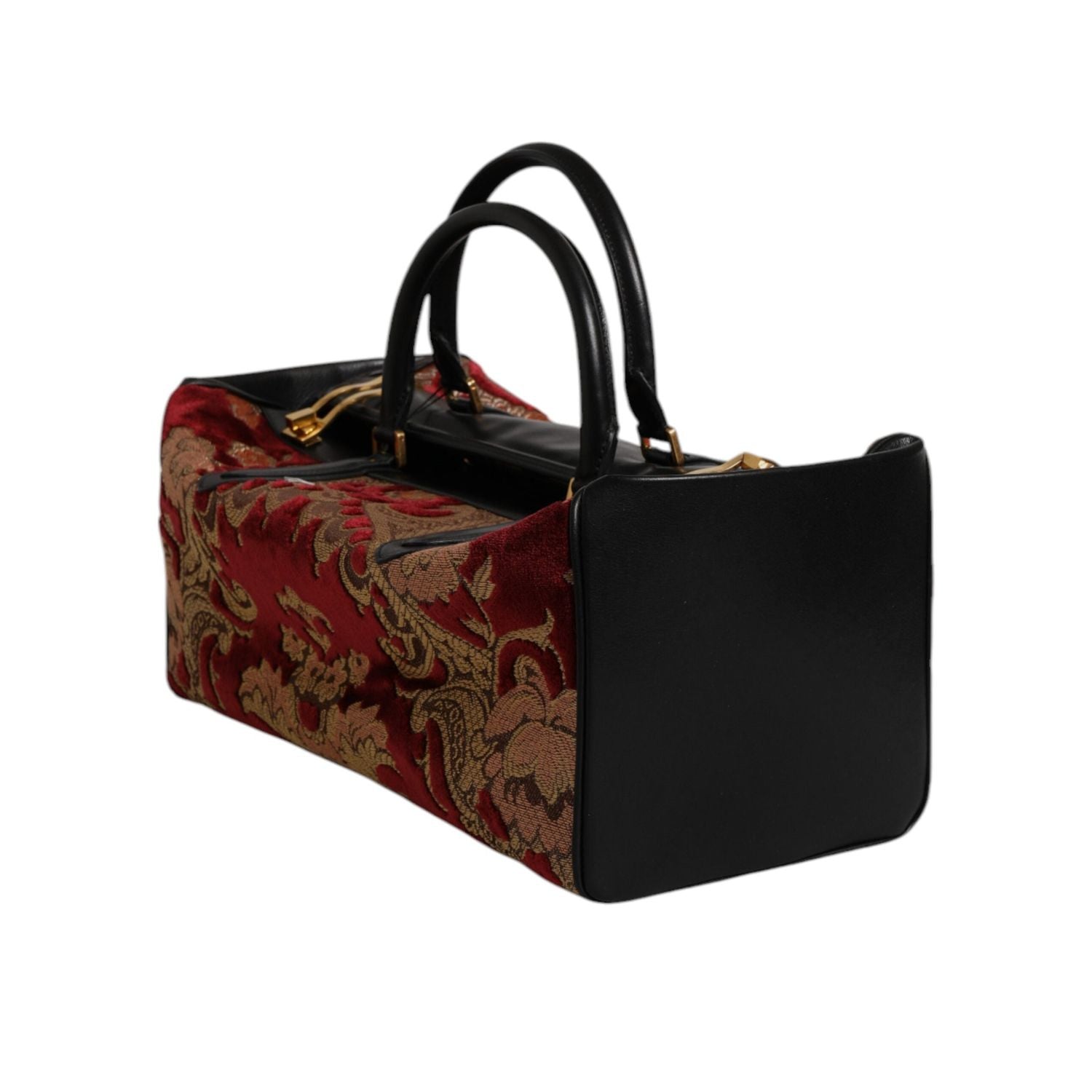 Front view with bag zipped and handles upright.
