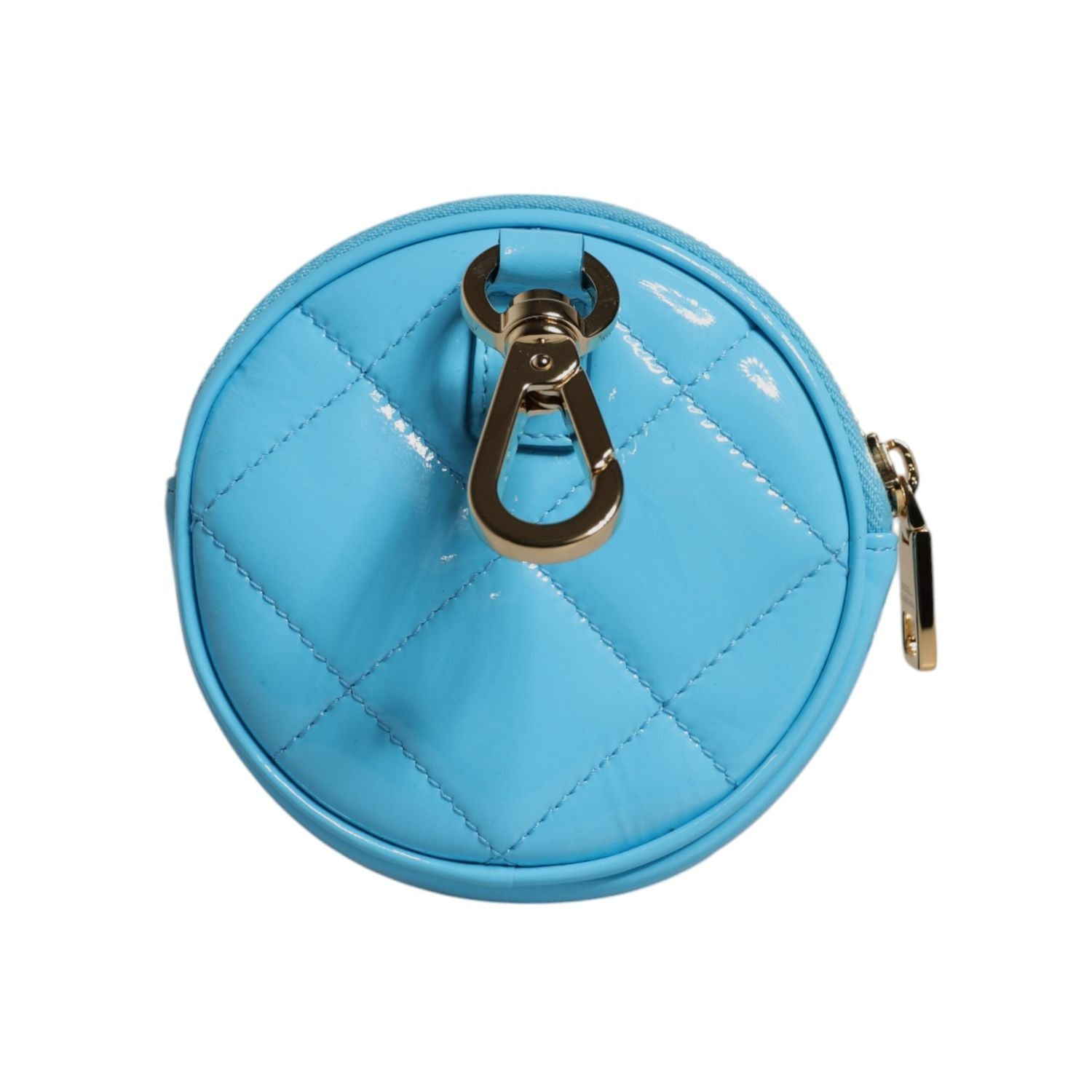 Front view with bag zipped and handles upright.