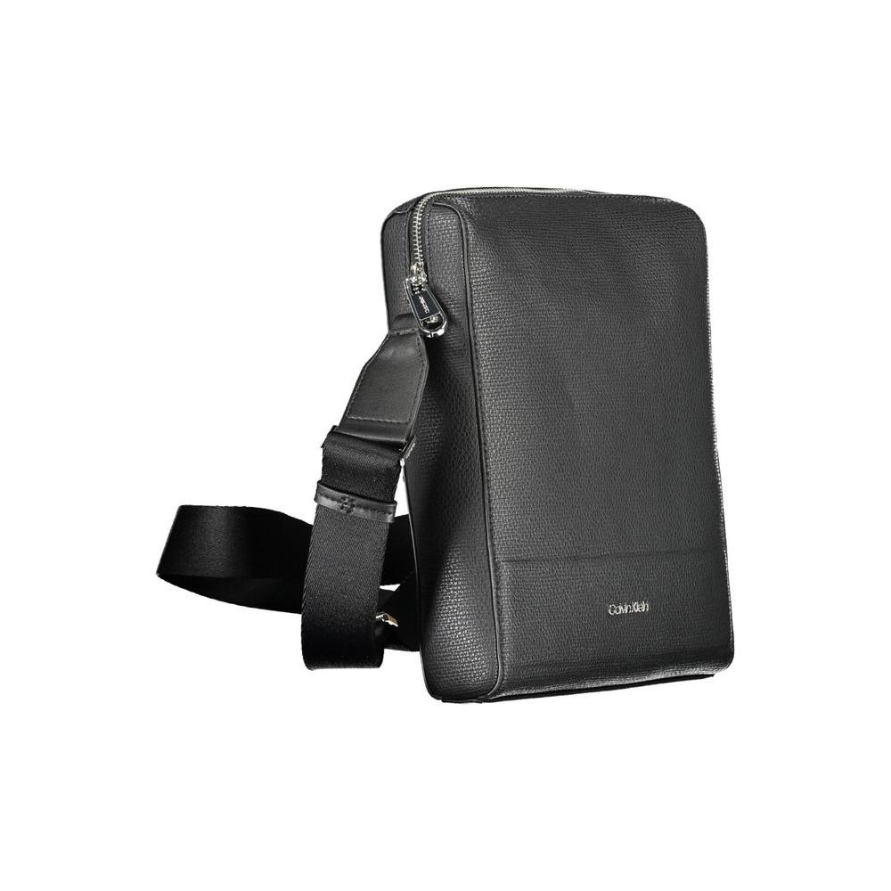 Front view with bag zipped and handles upright.