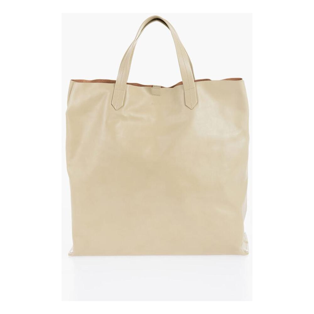 Front view with bag zipped and handles upright.