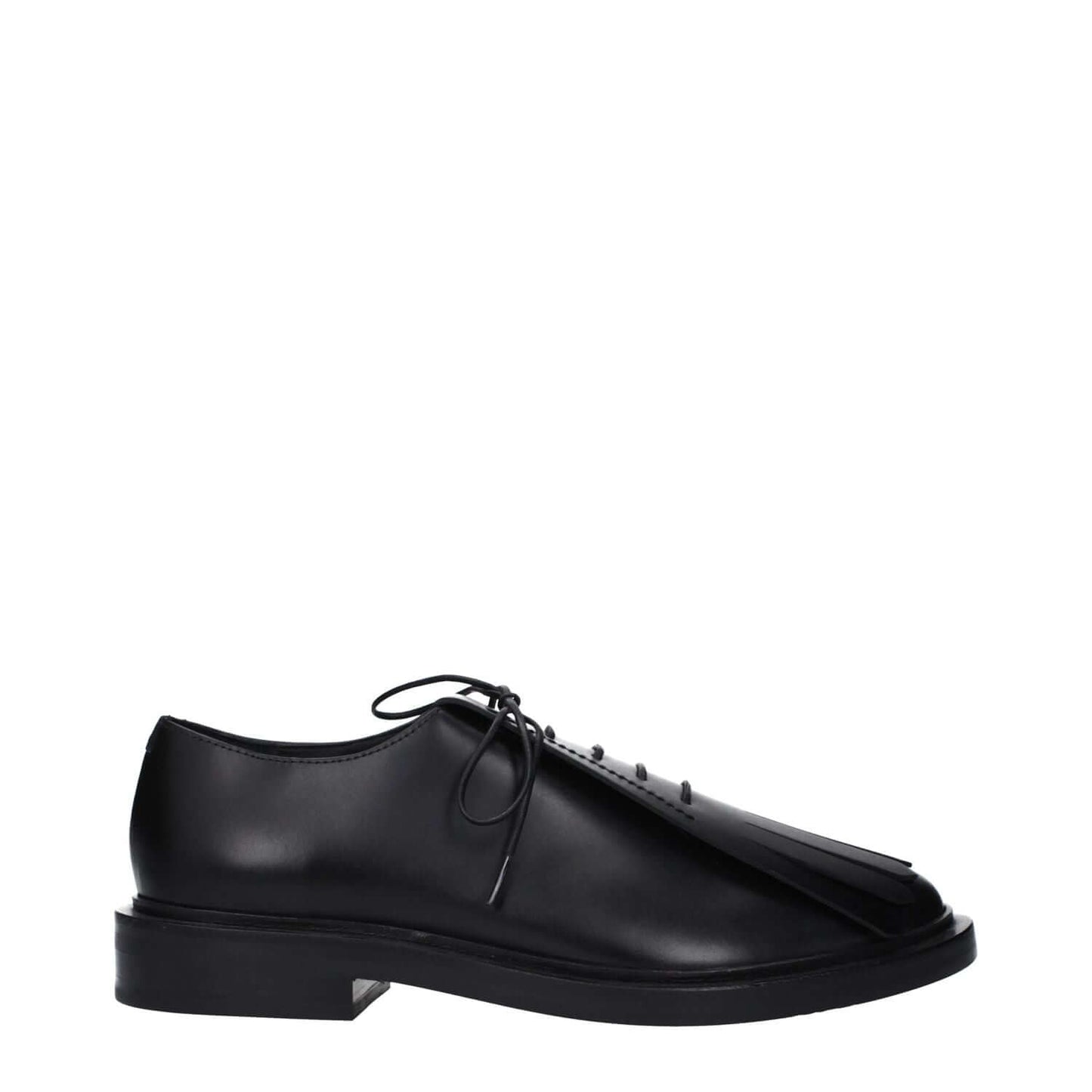 Max Mara Black Leather Oxfords And Derbies with rubber sole, round toe, low flat heel, lace up closure, casual leather shoe