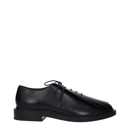 Max Mara Black Leather Oxfords And Derbies with rubber sole, round toe, low flat heel, lace up closure, casual leather shoe