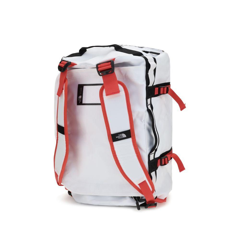 Front view with bag zipped and handles upright.