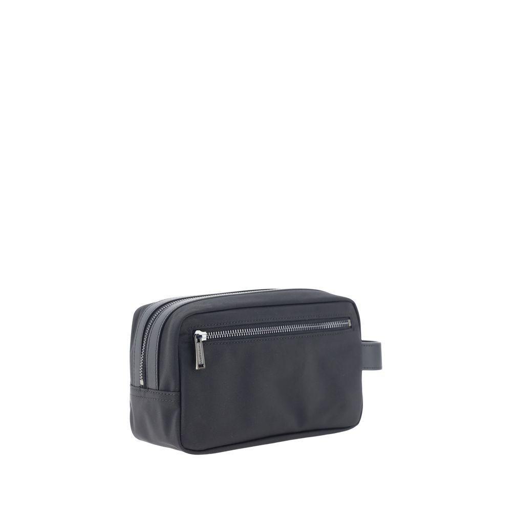 Front view with bag zipped and handles upright.