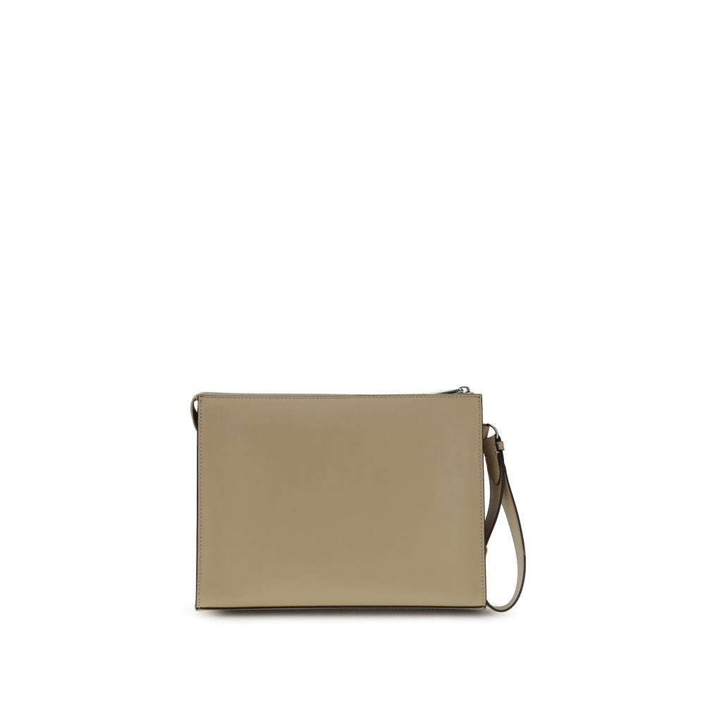 Front view with bag zipped and handles upright.