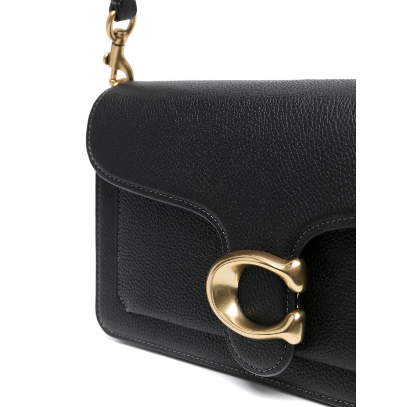 Front view with bag zipped and handles upright.