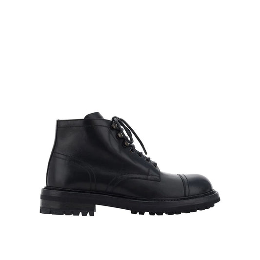 Dolce & Gabbana Black Calfskin Lace-Up Boots, Men's leather boots, made in Italy, round toe design with front lace-up closure.