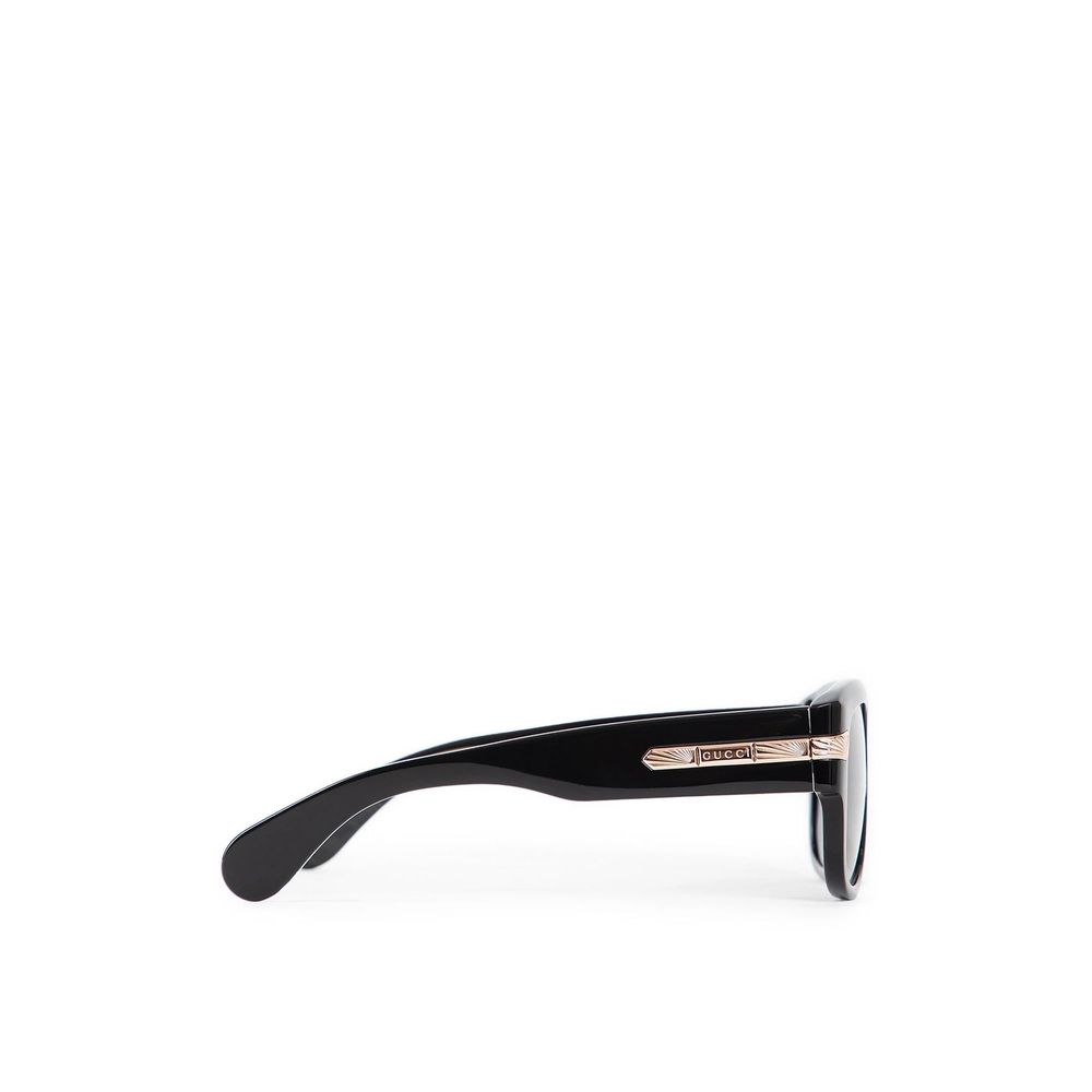 Side view of Gucci Black Acetate Sunglasses with shiny frame, made in Japan, featuring 100% UVA/UVB protection, suitable for men.