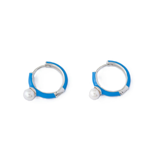 Pair of earrings from MAJORICA JEWELRY Mod. 17350.01.2.E00.000.1 featuring blue hoops with pearl accents.