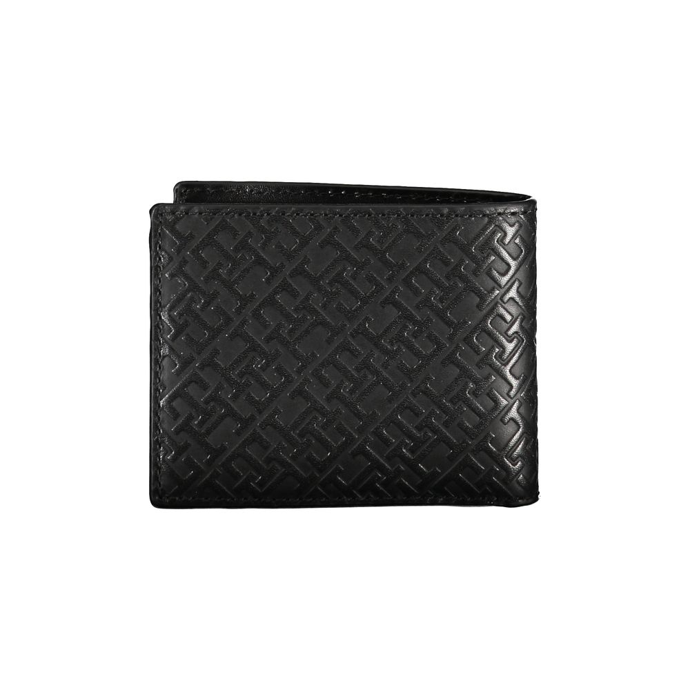 Tommy Hilfiger Elegant Leather Double Card Wallet with embossed pattern, perfect for modern style and practicality.